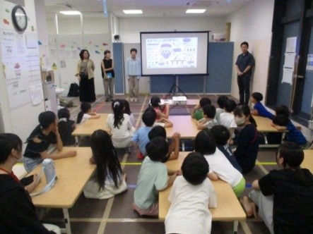 子どもたちと考える『世界の健康』― グローバルヘルスを身近なテーマから学ぶ